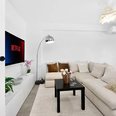Spacieux Et Paisible - Balcon & Parking - Fc *